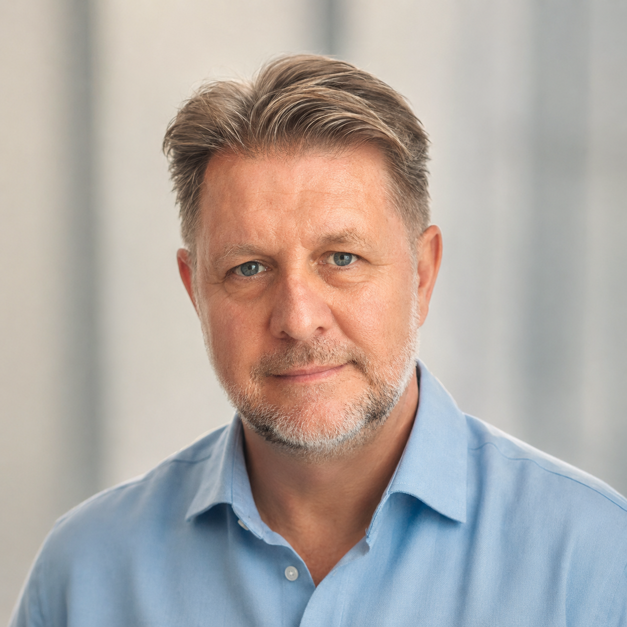 Chris Eastwood, Realigned Online